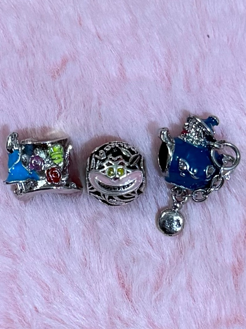 Disney Alice In Wonderland Bead Charm Bundle Set /Not Pandora